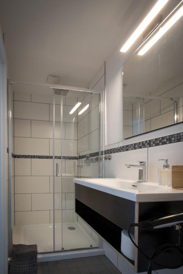 Hotel Zur Krone Neuötting Buitenkant foto