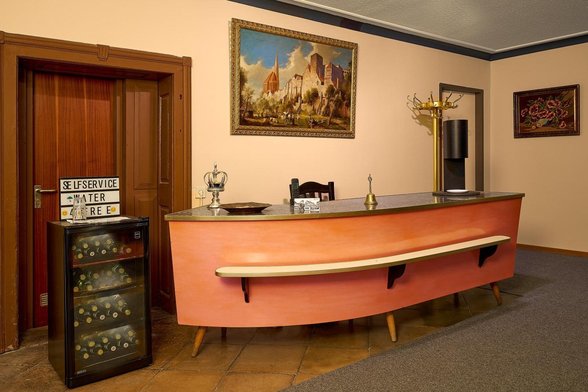 Hotel Zur Krone Neuötting Buitenkant foto